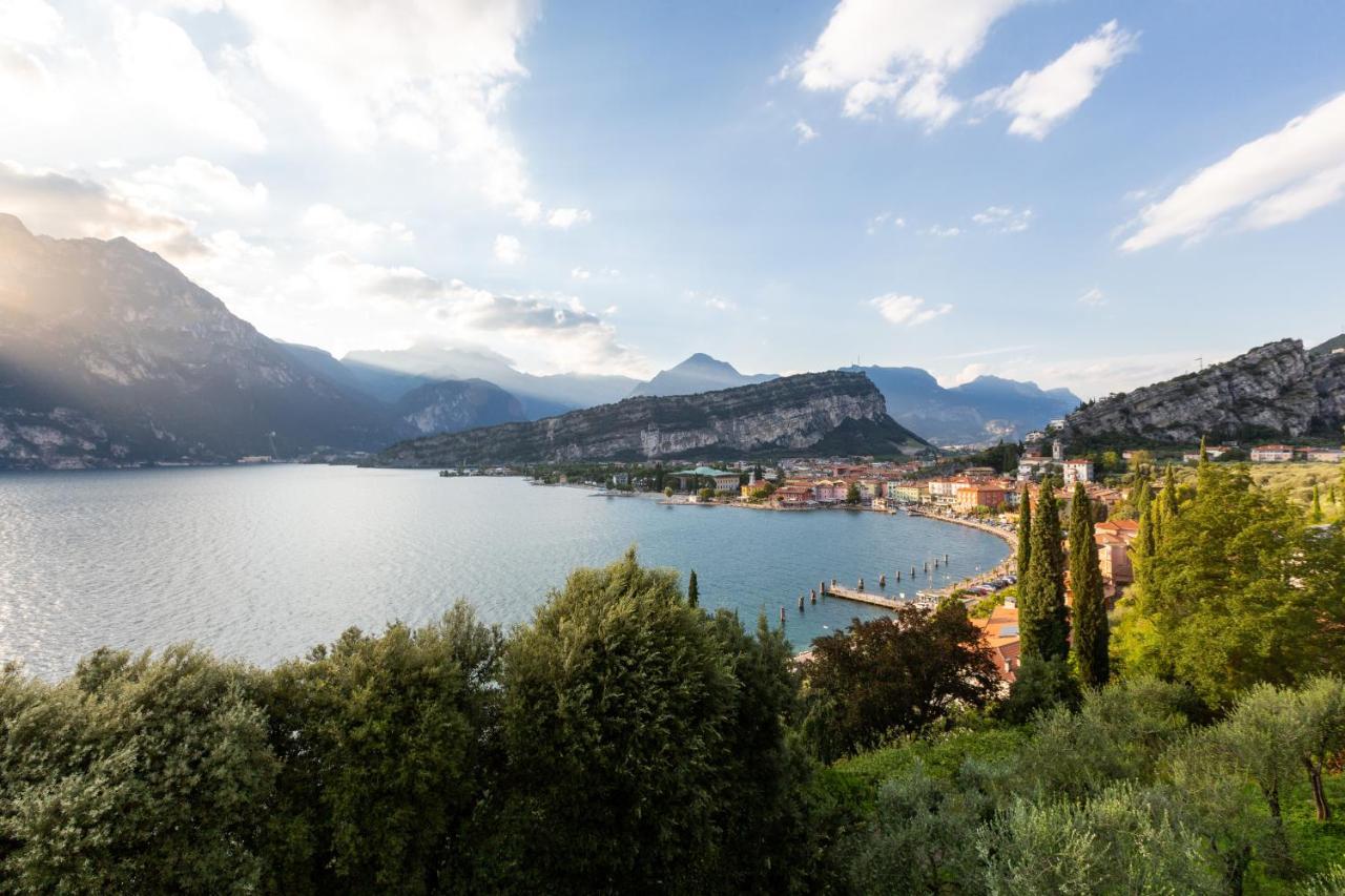 Vistalago Torbole Торболе Экстерьер фото