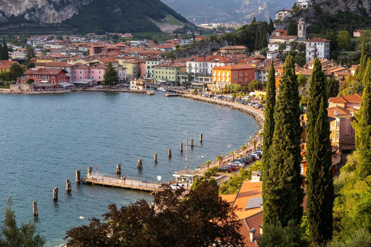 Vistalago Torbole Торболе Экстерьер фото